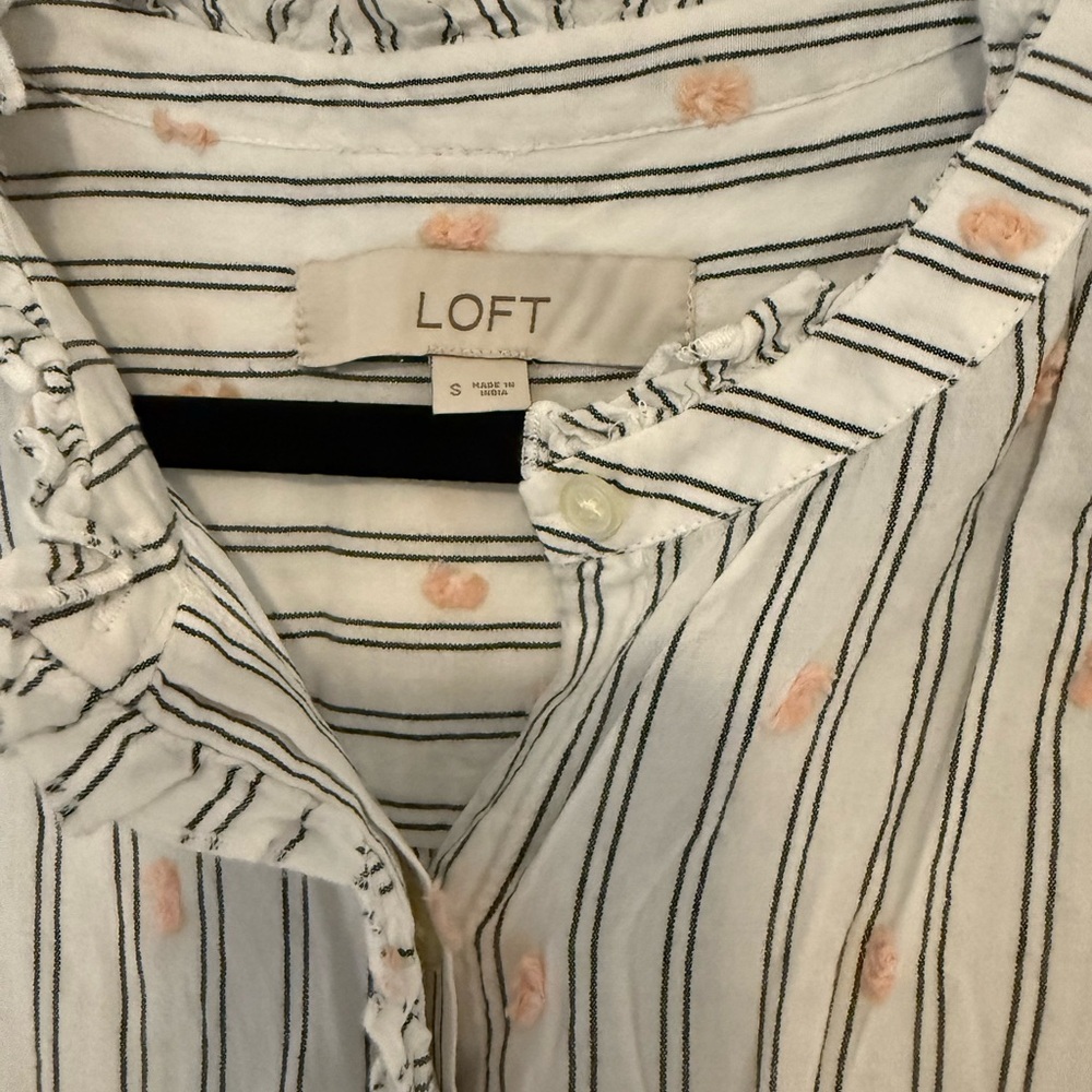 LOFT Ruffle Blouse - Picture 6 of 6